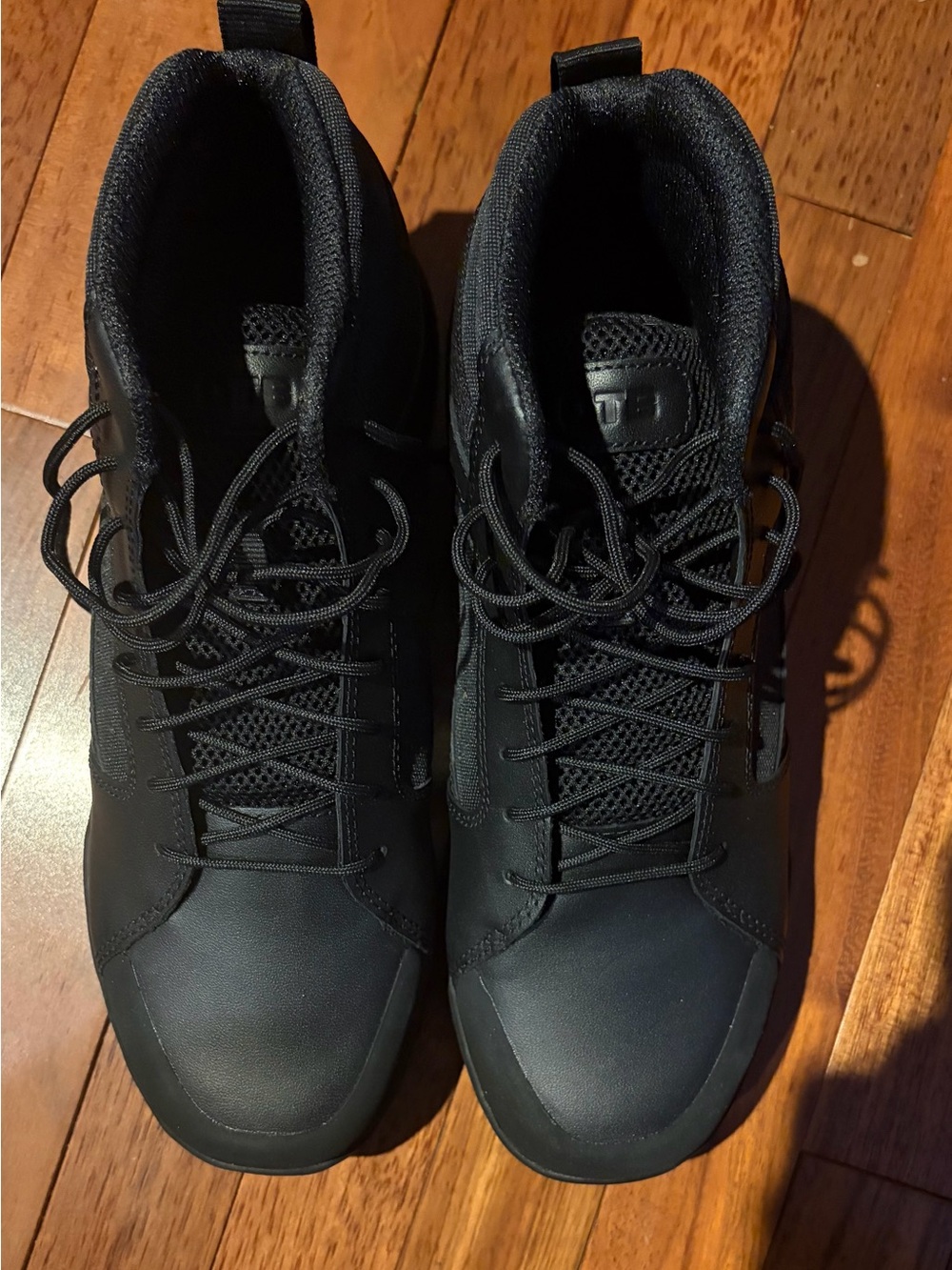 Men's All-Black Athletic Lace-Up Sneakers